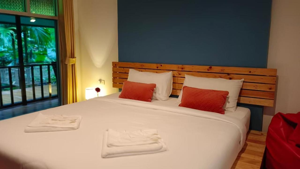 Nua Tone Resort Bang Tao & Cafe Екстер'єр фото