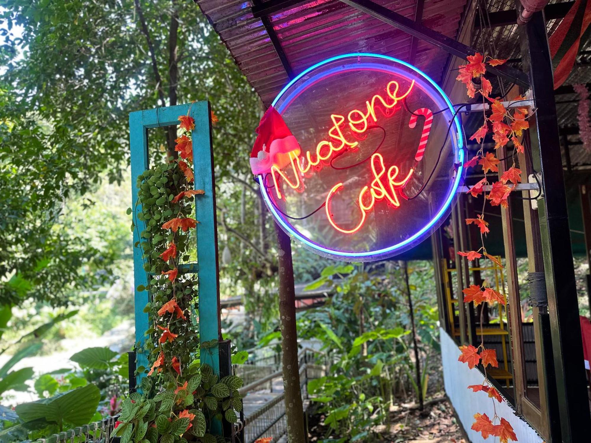 Nua Tone Resort Bang Tao & Cafe Екстер'єр фото