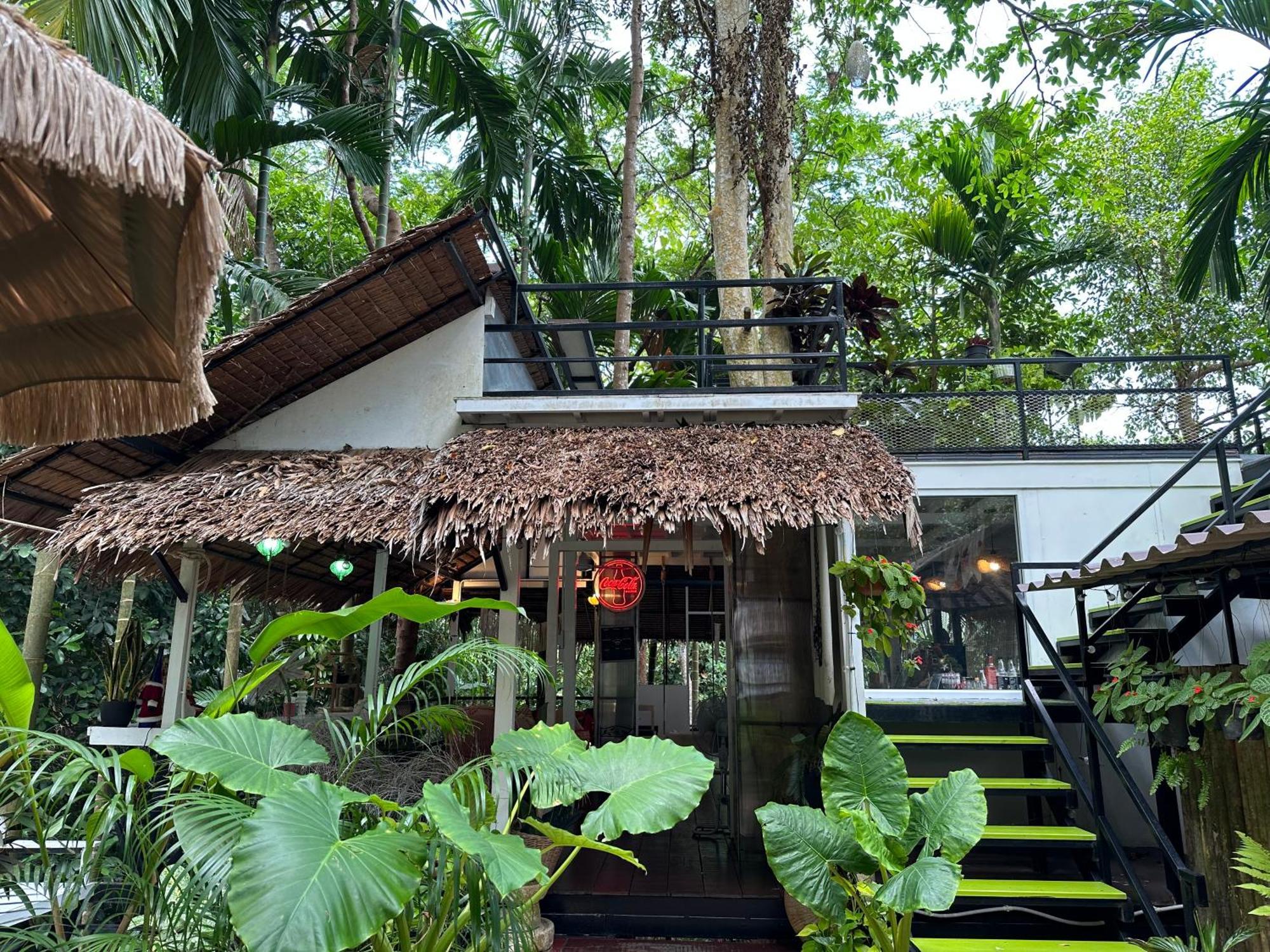 Nua Tone Resort Bang Tao & Cafe Екстер'єр фото